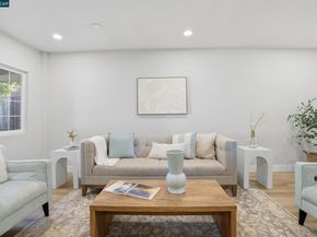 28 Temple Ct, Pacheco CA 94553