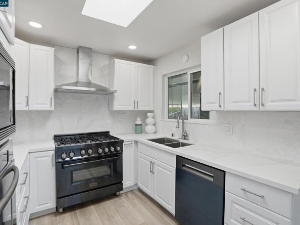 28 Temple Ct, Pacheco CA 94553