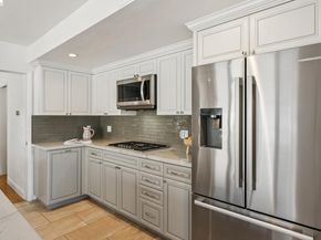 1410 Lakeshore Ave 5, Oakland CA 94606