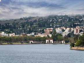 1410 Lakeshore Ave 5, Oakland CA 94606