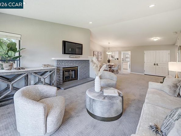 4521 Terra Granada Dr 4B, Walnut Creek CA 94595