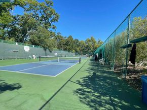 896 Terra California Dr 1, Walnut Creek CA 94595