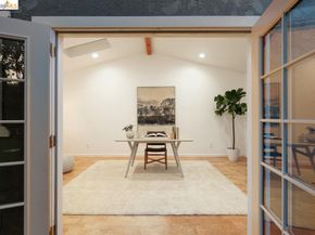 7008 Thornhill Dr, Oakland CA 94611