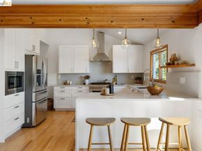 7008 Thornhill Dr, Oakland CA 94611