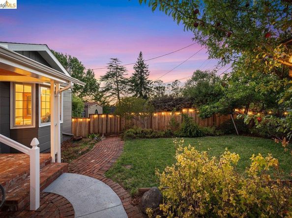 7008 Thornhill Dr, Oakland CA 94611
