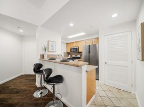 280 Caldecott 321, Oakland CA 94618