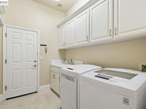 453 Old Oak Rd, Livermore CA 94550