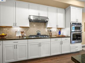 7045 Coombsville Loop, Dublin CA 94568