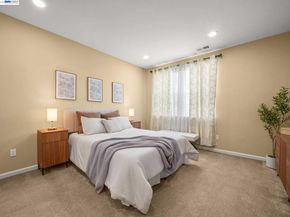 7045 Coombsville Loop, Dublin CA 94568