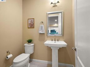 7045 Coombsville Loop, Dublin CA 94568