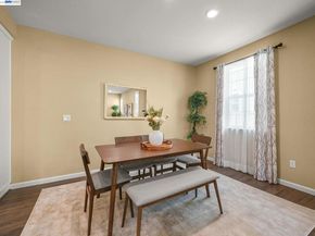 7045 Coombsville Loop, Dublin CA 94568