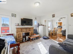 7419 Hillside St, Oakland CA 94605