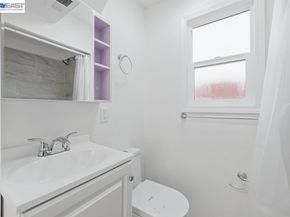 7419 Hillside St, Oakland CA 94605