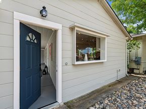 5801 Leona St, Oakland CA 94605