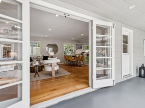 5801 Leona St, Oakland CA 94605