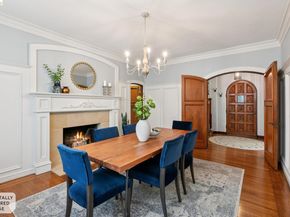 901 Paramount Rd, Oakland CA 94610