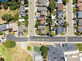 19009 Helton St, Castro Valley CA 94546