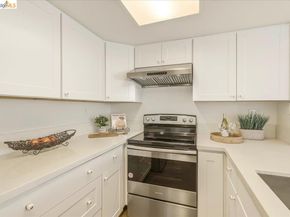 545 Pierce St 2313, Albany CA 94706