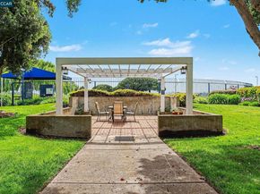1207 Melville Sq 314B, Richmond CA 94804