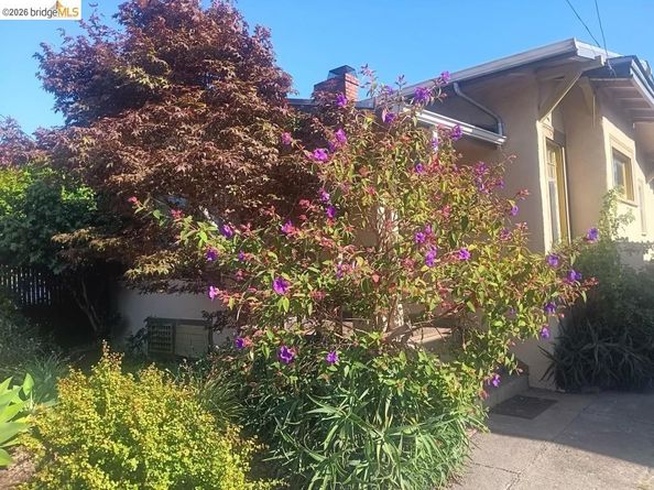 915 39Th St, Oakland CA 94608