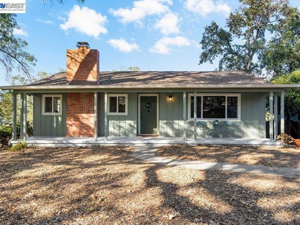 84 Grandview Pl, Walnut Creek CA 94595