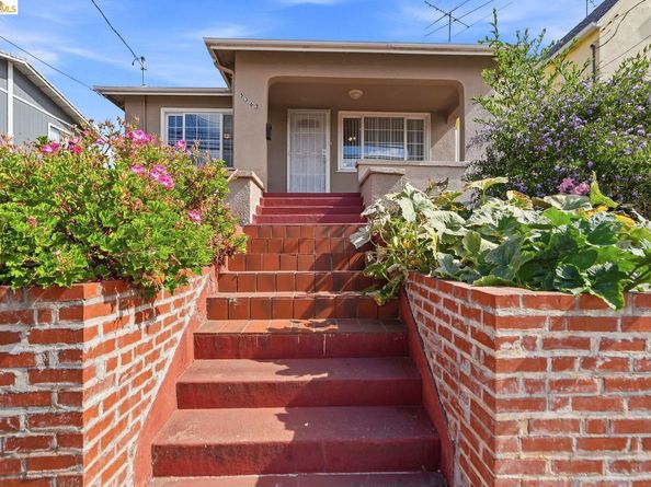 5362 Foothill BLVD, Oakland CA 94601