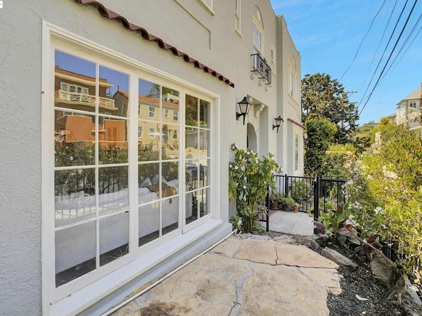 1133 Norwood Ave, Oakland CA 94610
