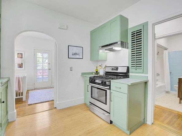 1133 Norwood Ave, Oakland CA 94610