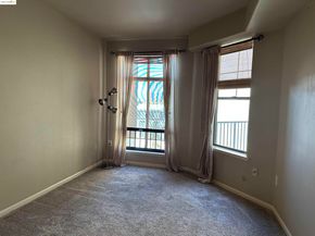 989 Franklin St 608, Oakland CA 94607