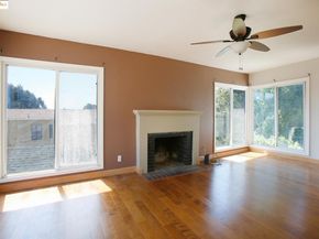 9889 Burr St, Oakland CA 94605