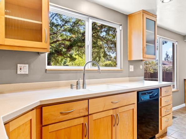 1890 Morello Ave, Pleasant Hill CA 94523