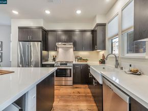 467 Mitchell Ave, Alameda CA 94501