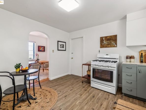22574 6Th St, Hayward CA 94541