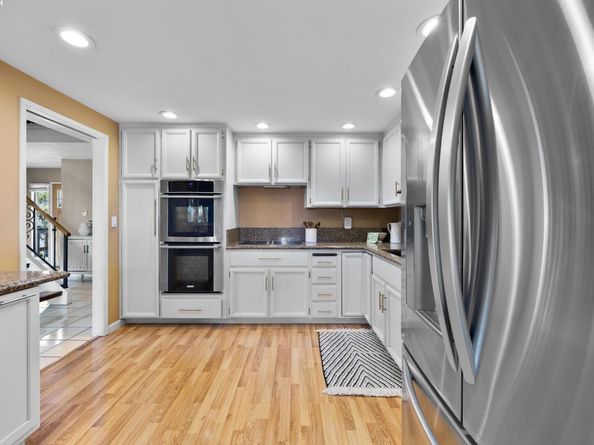 1112 Holmes Way, Hayward CA 94541
