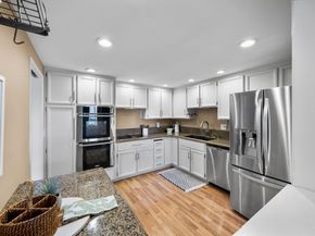 1112 Holmes Way, Hayward CA 94541