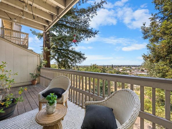 1112 Holmes Way, Hayward CA 94541