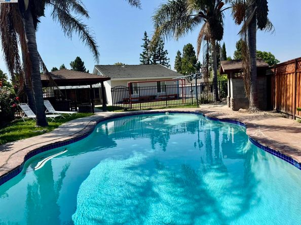 4955 Swindon Pl, Newark CA 94560