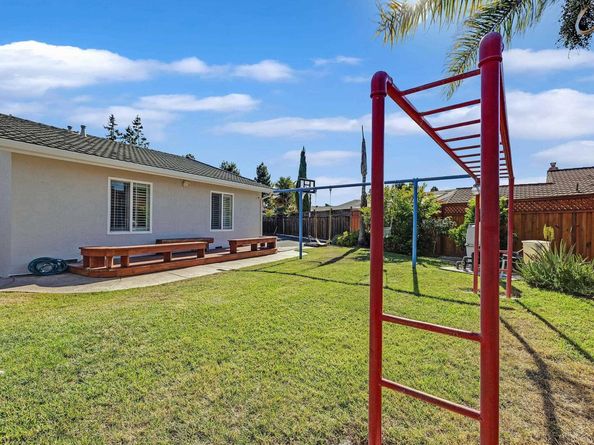 4955 Swindon Pl, Newark CA 94560