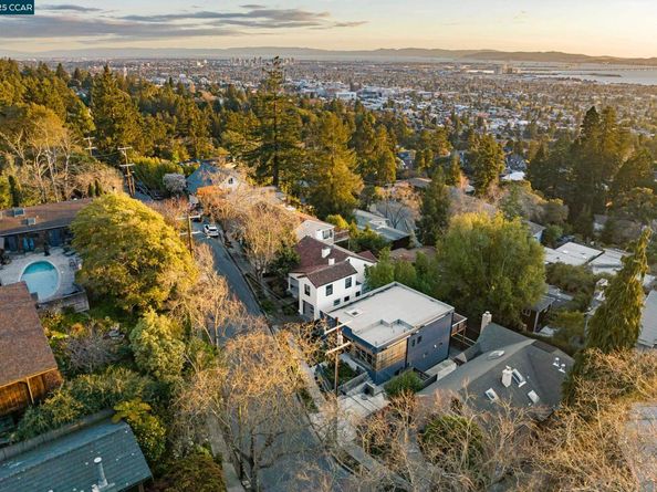 1094 Keith Ave, Berkeley CA 94708