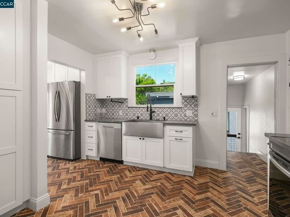 1094 Keith Ave, Berkeley CA 94708