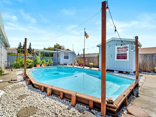 357 White Dr, Hayward CA 94544