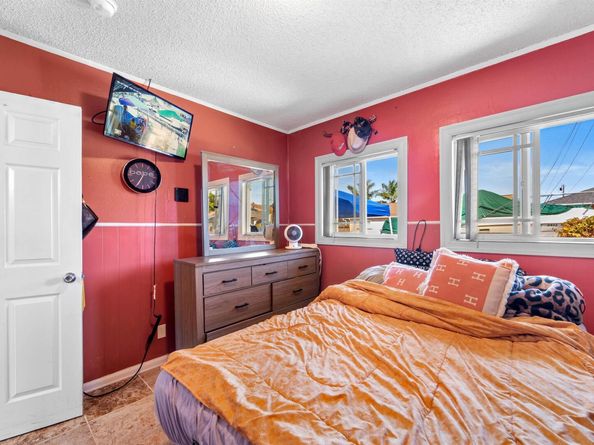 357 White Dr, Hayward CA 94544