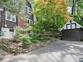 388 Allaire Avenue, Leonia NJ 07605