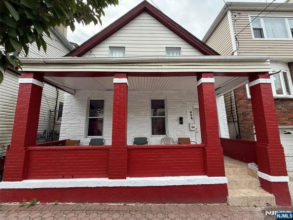 629 61st Street, West New York NJ 07093