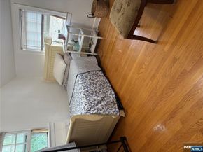 105 Reldyes, Leonia NJ 07605