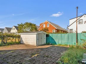 18 Ferncliff Road, Jersey City NJ 07305