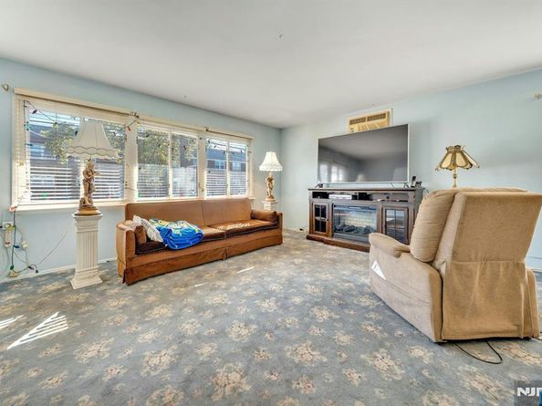 18 Ferncliff Road, Jersey City NJ 07305