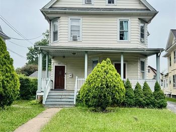 421 Tenafly Road