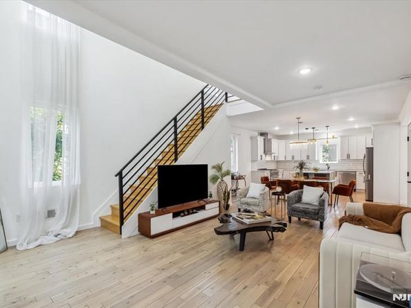 470 Myrtle Avenue, Englewood NJ 07631