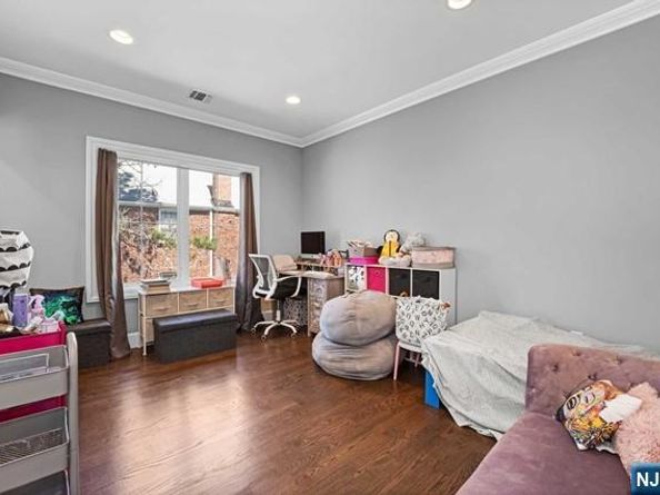 12 Cortland Place, Cliffside Park NJ 07010